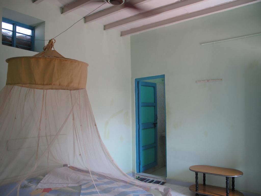 Om Shiva Guest House Hampi Buitenkant foto